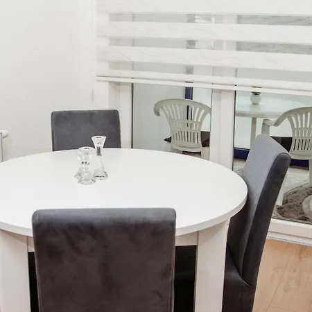 Moderna Apartment